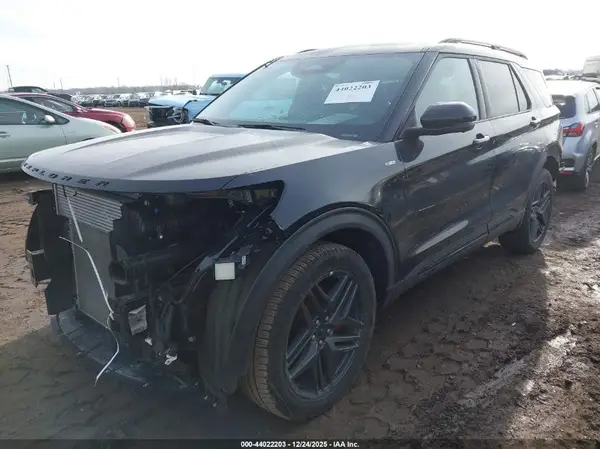 1FMUK8KH4SGB67111 2025 FORD EXPLORER - Image 2