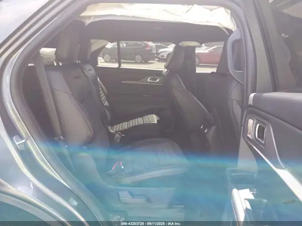 1FMUK8KH4SGB98410 2025 FORD EXPLORER - Image 8