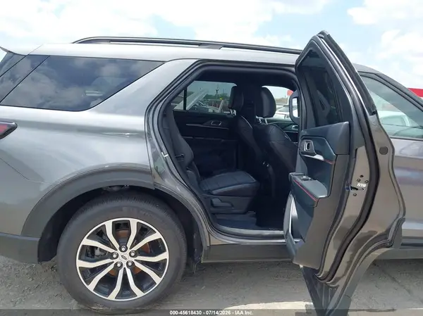 1FMUK8KH4TGA55782 2026 FORD EXPLORER - Image 8