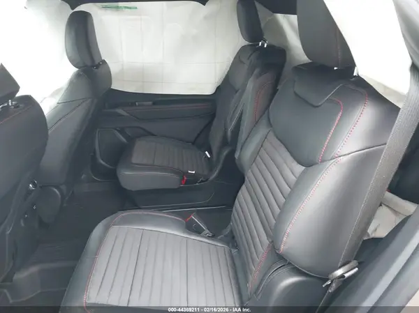 1FMUK8KH4TGA65812 2026 FORD EXPLORER - Image 8