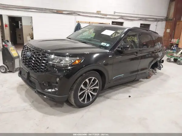 1FMUK8KH5SGA50542 2025 FORD EXPLORER - Image 2