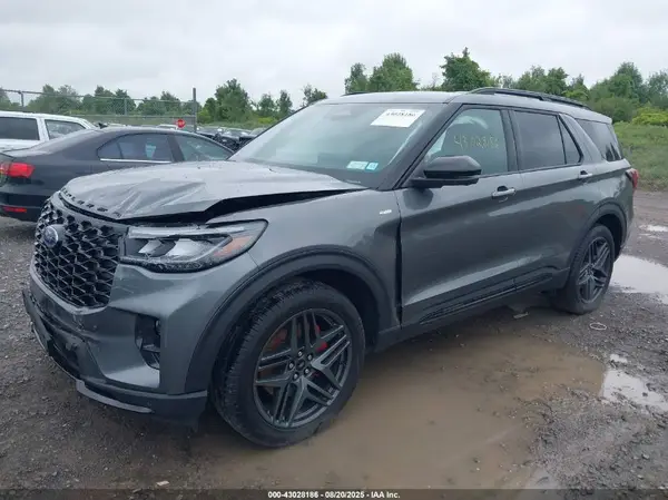 1FMUK8KH5SGA66398 2025 FORD EXPLORER - Image 2