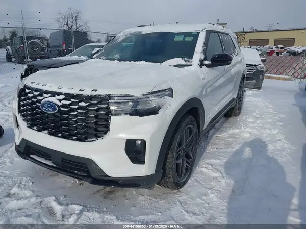 1FMUK8KH5SGB52875 2025 FORD EXPLORER - Image 2