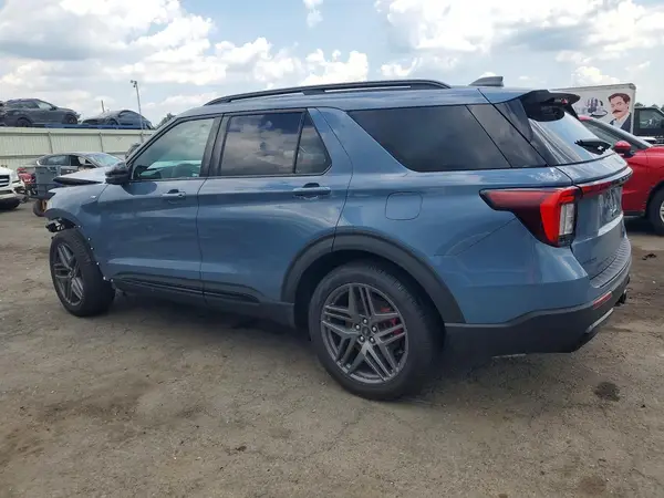 1FMUK8KH5TGB70665 2026 FORD EXPLORER - Image 2