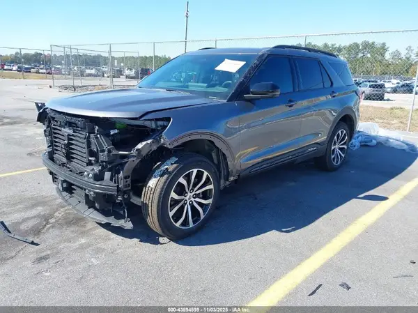 1FMUK8KH6SGB10974 2025 FORD EXPLORER - Image 2