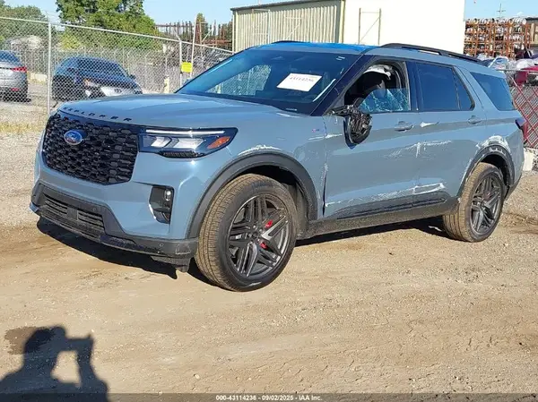 1FMUK8KH6SGC29110 2025 FORD EXPLORER - Image 2