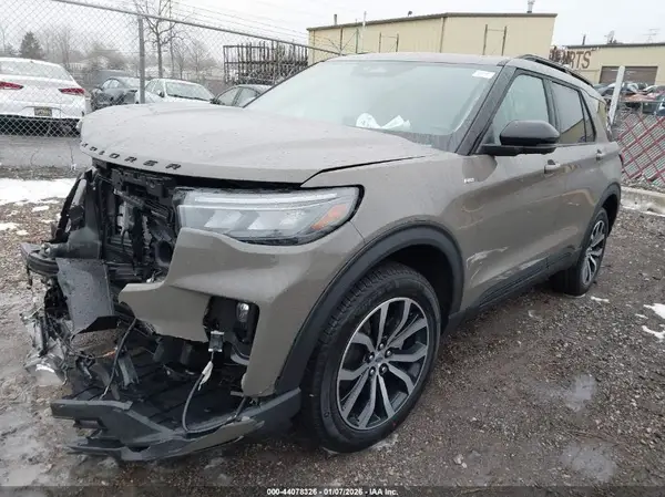 1FMUK8KH6TGA10066 2026 FORD EXPLORER - Image 2