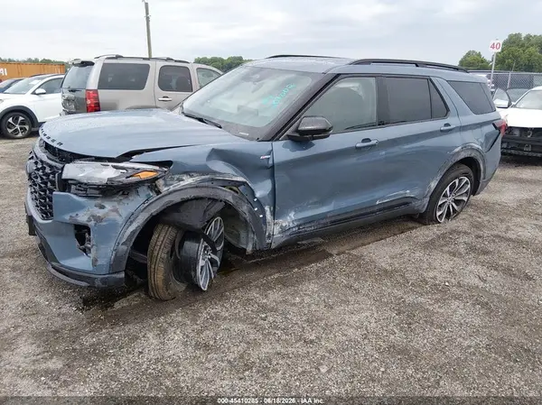 1FMUK8KH6TGB71422 2026 FORD EXPLORER - Image 2