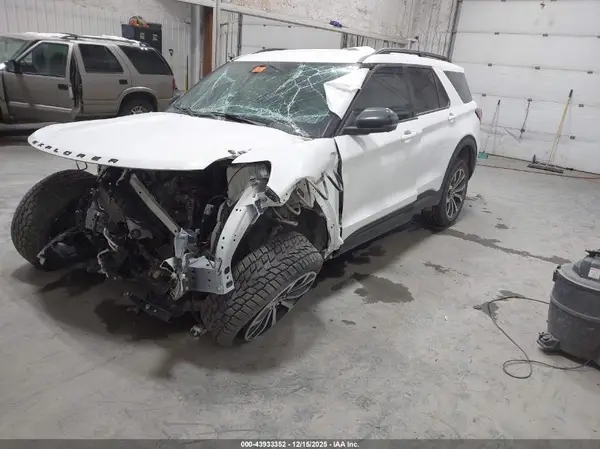 1FMUK8KH7SGA90590 2025 FORD EXPLORER - Image 2