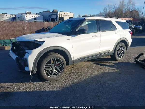 1FMUK8KH7SGC12865 2025 FORD EXPLORER - Image 2