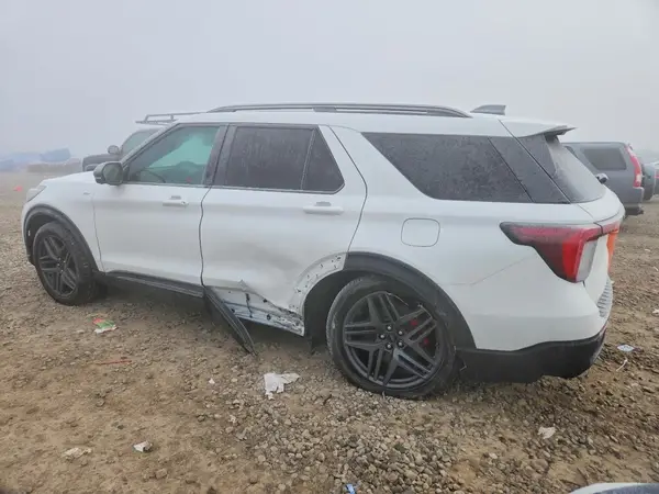 1FMUK8KH7SGC95049 2025 FORD EXPLORER - Image 2