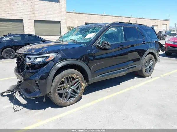 1FMUK8KH8SGA47618 2025 FORD EXPLORER - Image 2