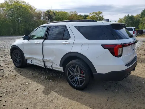 1FMUK8KH8SGB65748 2025 FORD EXPLORER - Image 2