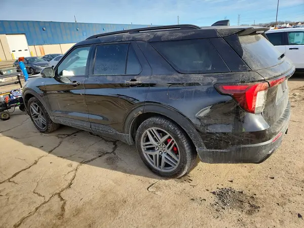 1FMUK8KH8TGA67353 2026 FORD EXPLORER - Image 2