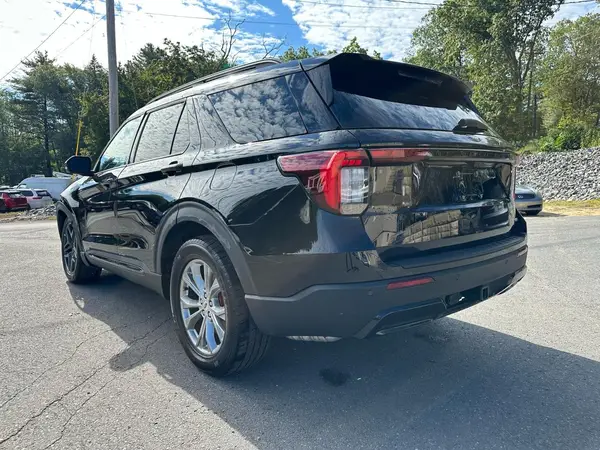 1FMUK8KH9SGB38784 2025 FORD EXPLORER - Image 2