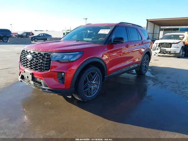1FMUK8KH9SGB60879 2025 FORD EXPLORER - Image 2