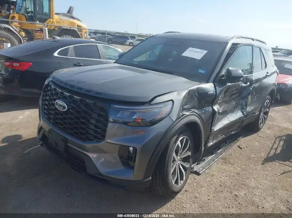 1FMUK8KH9TGA16699 2026 FORD EXPLORER - Image 2