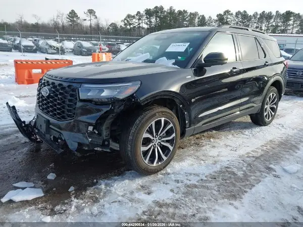 1FMUK8KH9TGA34796 2026 FORD EXPLORER - Image 2