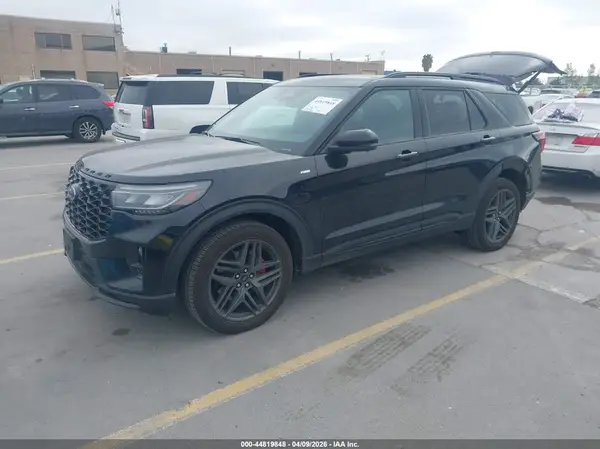 1FMUK8KHOSGA46222 2025 FORD EXPLORER - Image 2