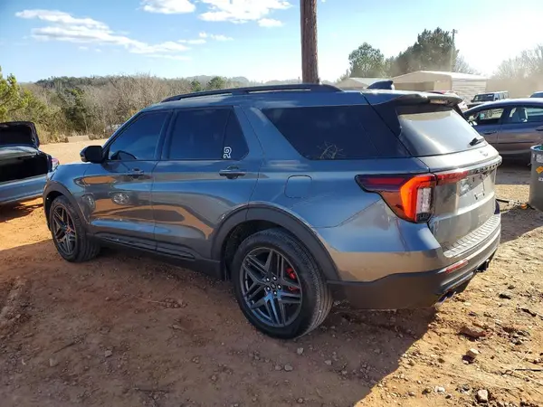 1FMWK7GC2SGC00669 2025 FORD EXPLORER - Image 2