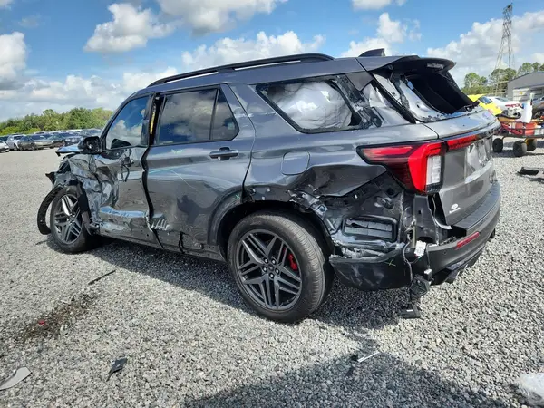 1FMWK7GC2SGC41397 2025 FORD EXPLORER - Image 2