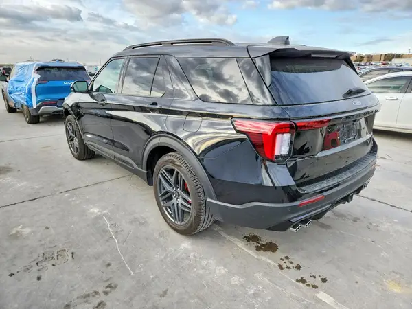 1FMWK7GC2SGC54960 2025 FORD EXPLORER - Image 2