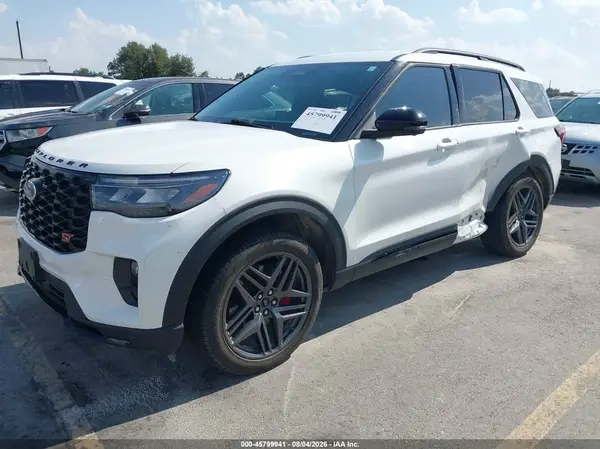 1FMWK7GC2SGC76392 2025 FORD EXPLORER - Image 2