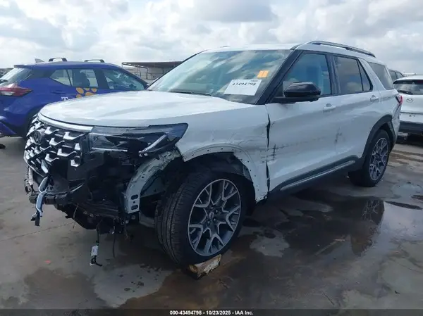 1FMWK7HC1SGC05473 2025 FORD EXPLORER - Image 2