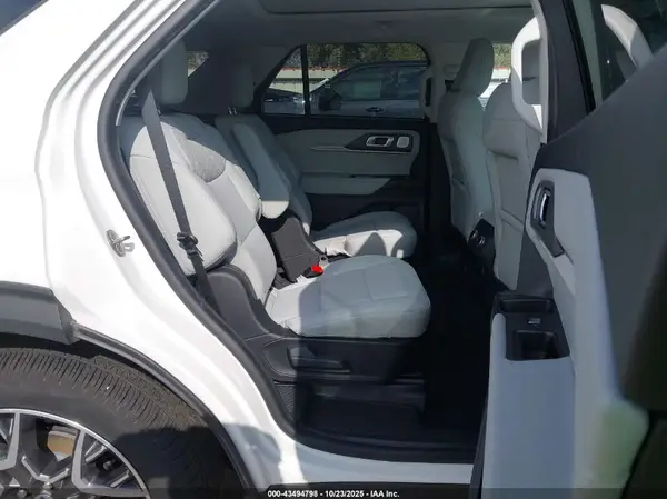 1FMWK7HC1SGC05473 2025 FORD EXPLORER - Image 8