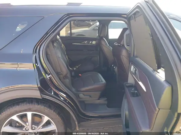 1FMWK7HC8SGA58794 2025 FORD EXPLORER - Image 8
