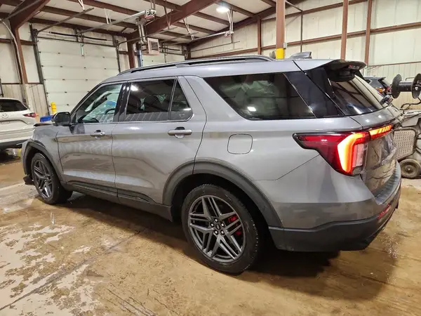 1FMWK8GC0SGA33203 2025 FORD EXPLORER - Image 2