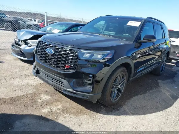 1FMWK8GC0SGB16064 2025 FORD EXPLORER - Image 2