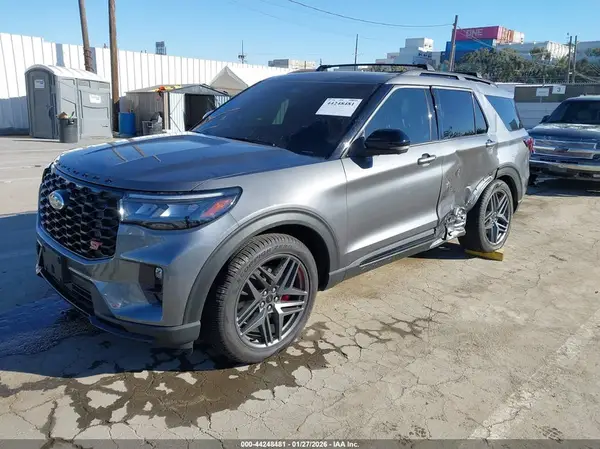 1FMWK8GC0SGB44768 2025 FORD EXPLORER - Image 2