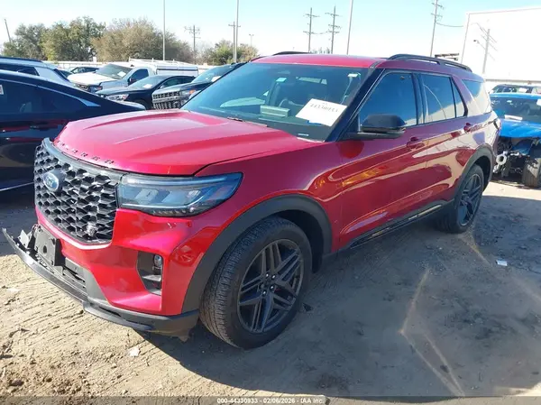 1FMWK8GC1SGA21190 2025 FORD EXPLORER - Image 2