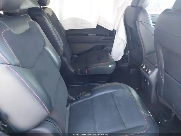 1FMWK8GC1SGB51471 2025 FORD EXPLORER - Image 8