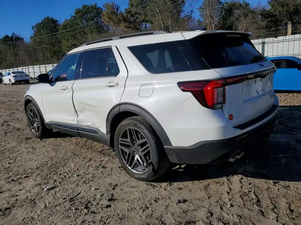 1FMWK8GC1SGD03135 2025 FORD EXPLORER - Image 2