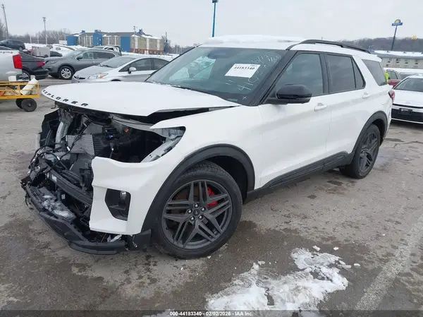 1FMWK8GC2SGA37124 2025 FORD EXPLORER - Image 2
