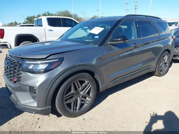 1FMWK8GC2SGB50488 2025 FORD EXPLORER - Image 2