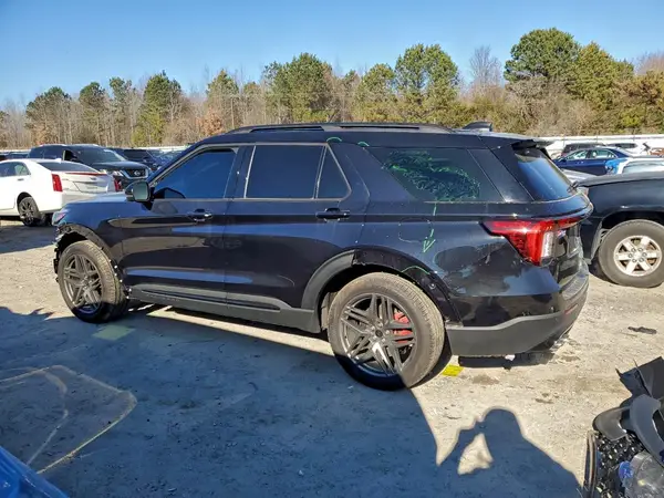 1FMWK8GC2SGB75844 2025 FORD EXPLORER - Image 2
