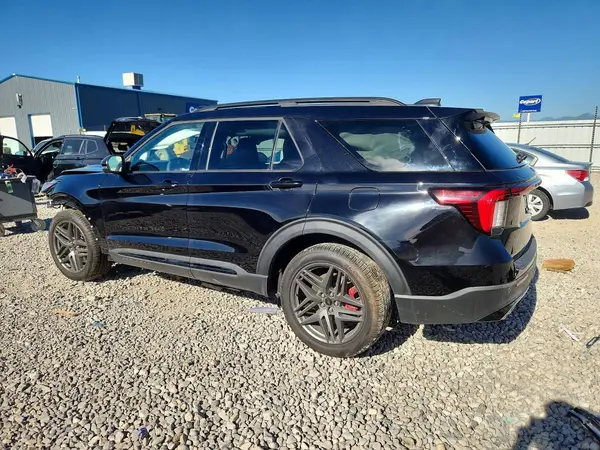 1FMWK8GC2TGA84770 2026 FORD EXPLORER - Image 2