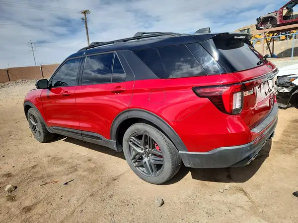 1FMWK8GC3SGB94824 2025 FORD EXPLORER - Image 2
