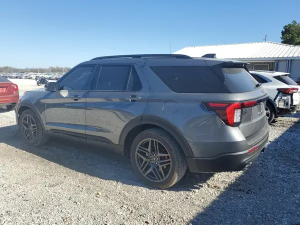1FMWK8GC3SGC14490 2025 FORD EXPLORER - Image 2