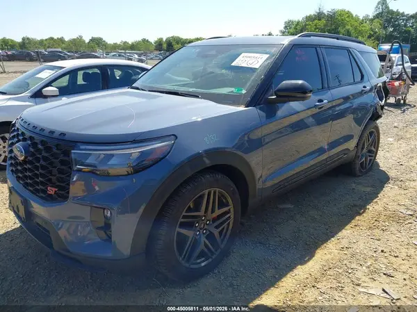 1FMWK8GC3SGC18183 2025 FORD EXPLORER - Image 2