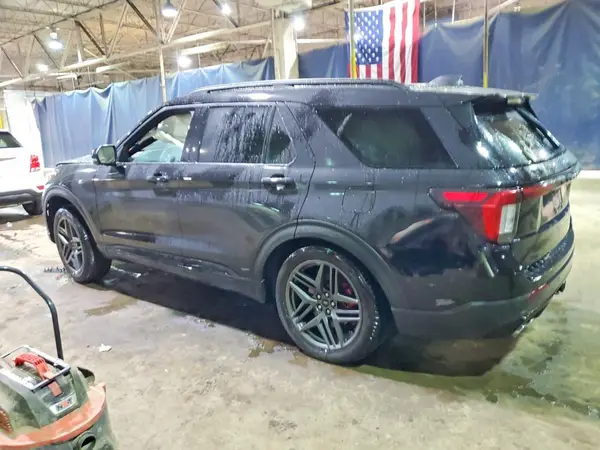 1FMWK8GC3TGA32869 2026 FORD EXPLORER - Image 2