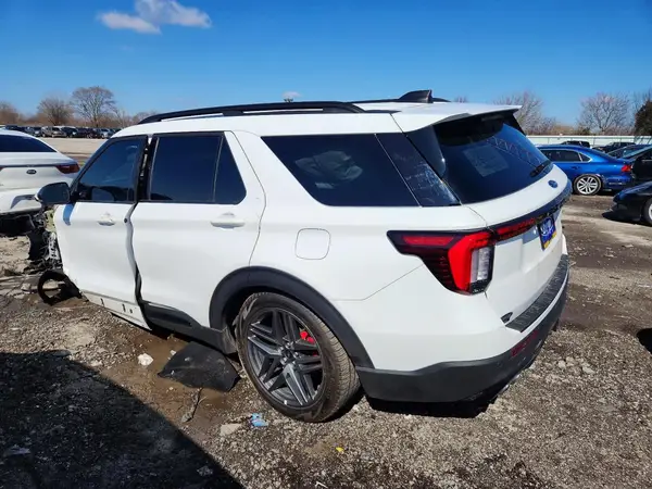 1FMWK8GC4SGA39540 2025 FORD EXPLORER - Image 2