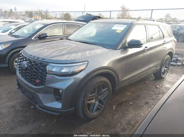 1FMWK8GC4SGB56146 2025 FORD EXPLORER - Image 2