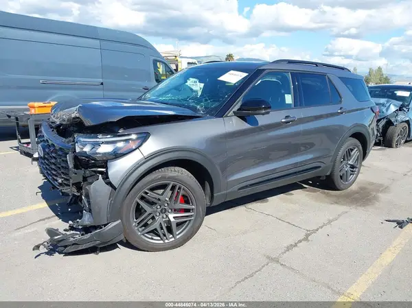 1FMWK8GC4SGC95659 2025 FORD EXPLORER - Image 2
