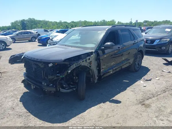 1FMWK8GC4TGA46618 2026 FORD EXPLORER - Image 2