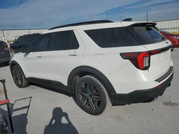 1FMWK8GC5SGA89038 2025 FORD EXPLORER - Image 2