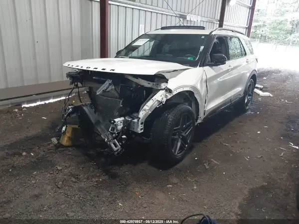 1FMWK8GC5SGB58441 2025 FORD EXPLORER - Image 2